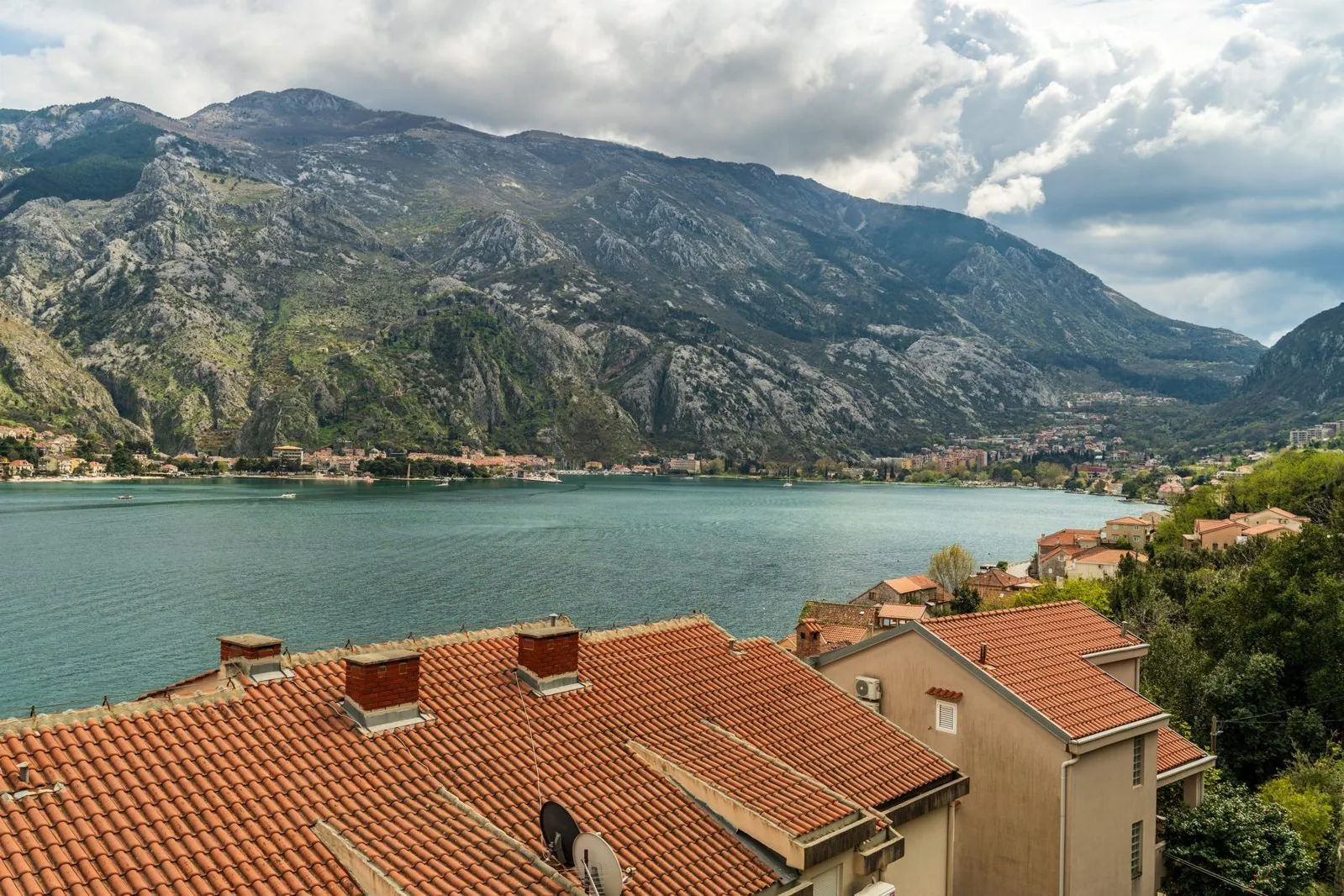 44 m² Apartment with Panoramic Bay Views, Muo, Kotor