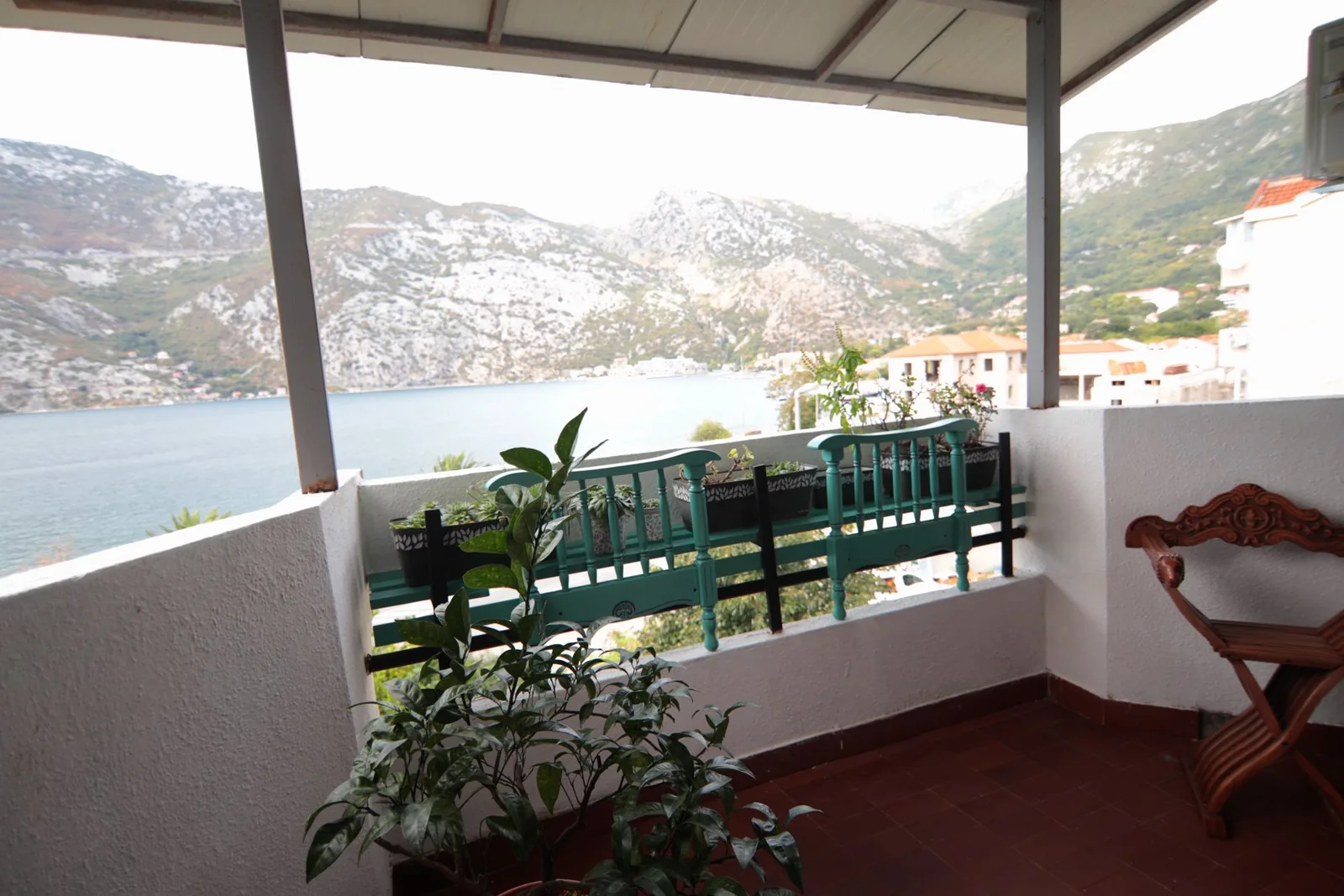 Renovated Three Bedroom Apartment 64 m² with Terrace, Risan, 20 m from the Beach