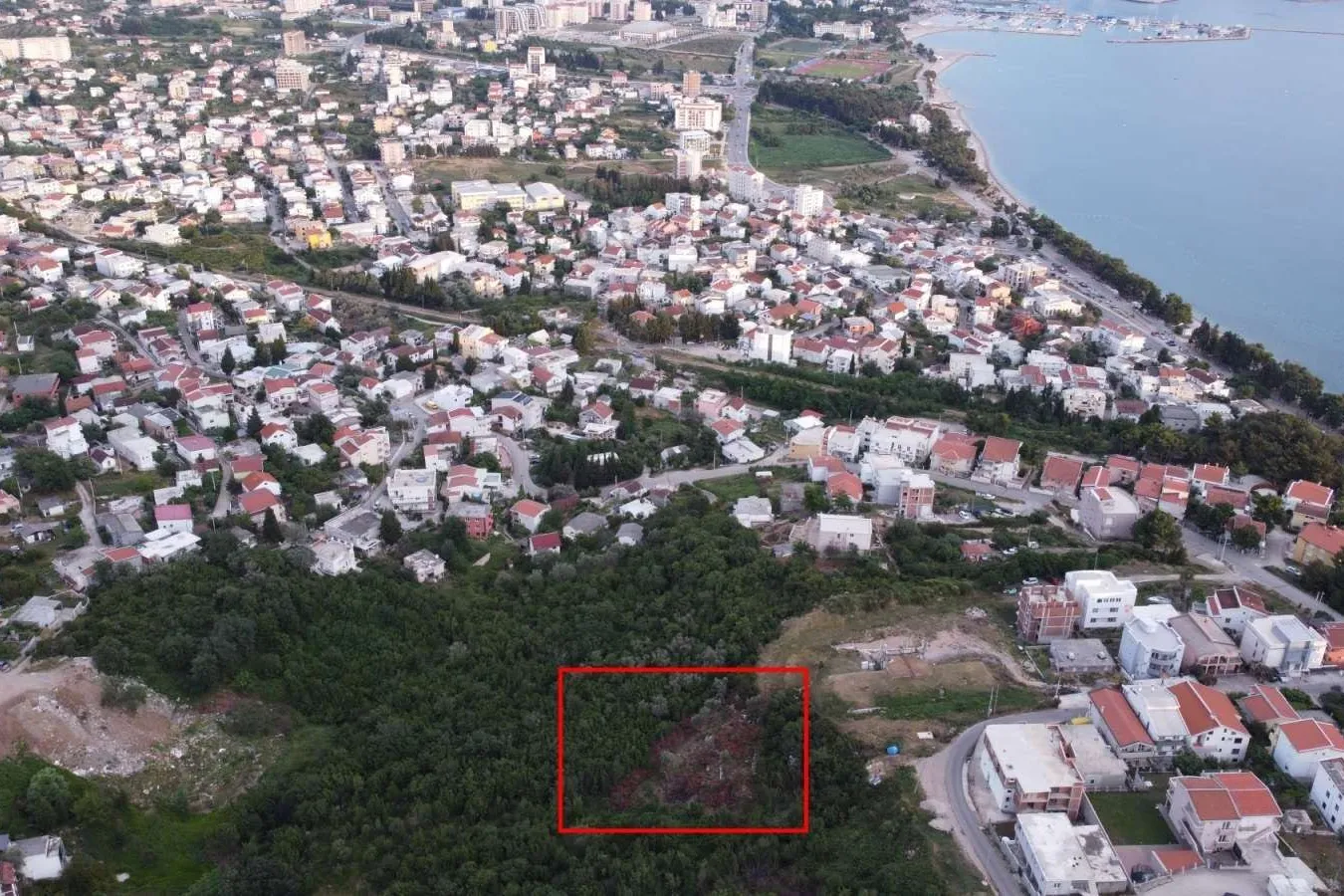 Urbanised Building Plot 800 m² with City and Sea Views, Šušanj, Bar